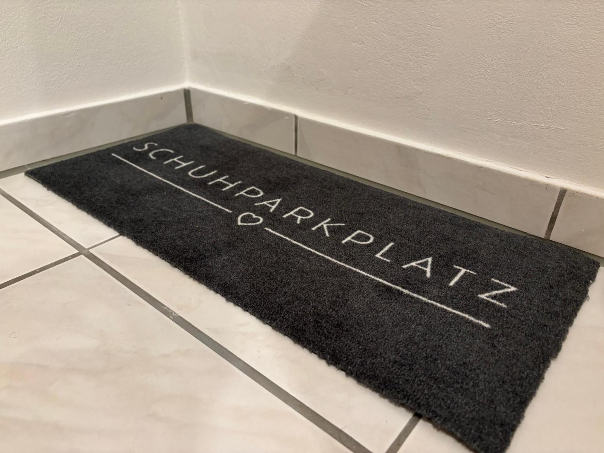 Apartment In Natur Und Flughafen Naehe Nürnberg Eksteriør bilde